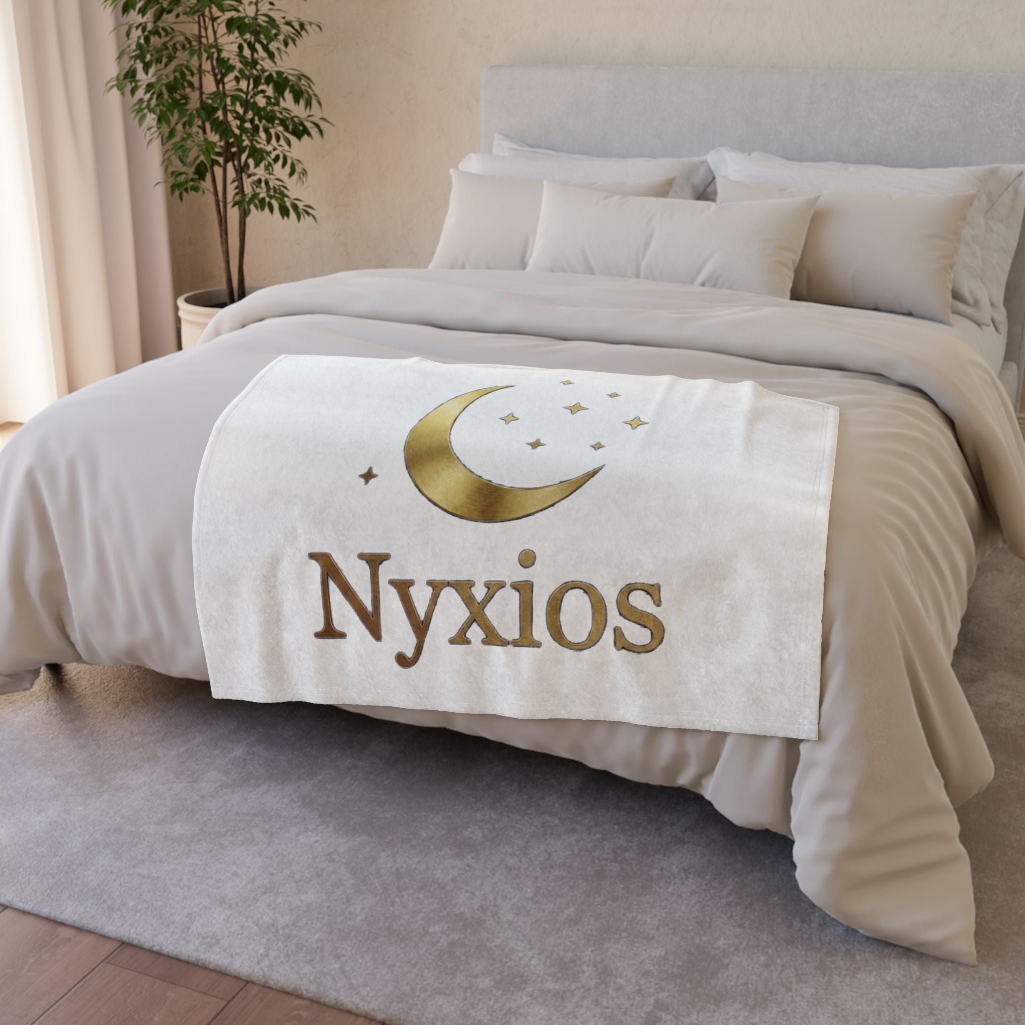 Nyxios Moonlight Blanket — Soft Polyester Throw with Gold Crescent & Stars